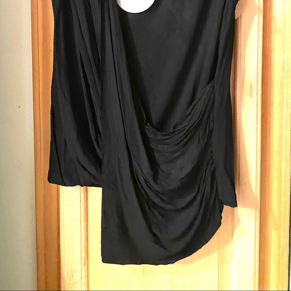 Top - Picture 2 of 2